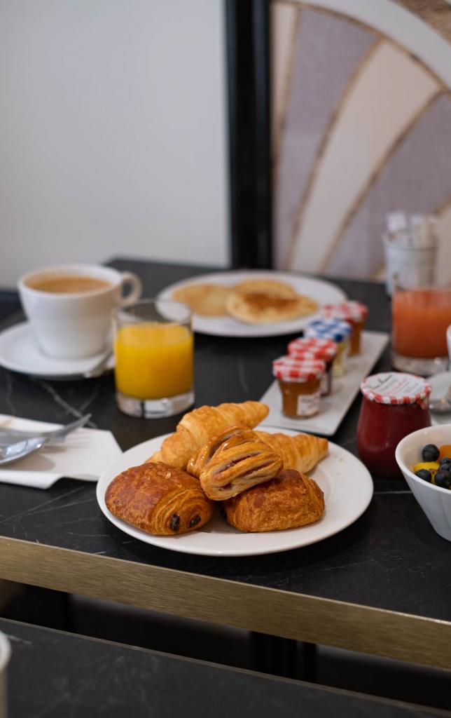 Petit-déjeuner à la ferme. Un bon support de communication